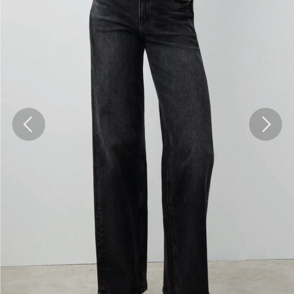 Women's Black Wide-Leg Jeans